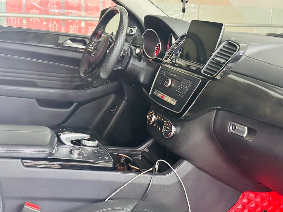 奔馳 奔馳GLE轎跑 AMG  2017款 AMG GLE 43 4MATIC 轎跑SUV圖片