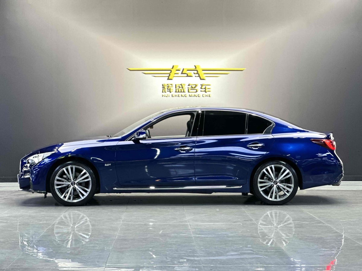 英菲尼迪 Q50L  2022款 2.0T 進(jìn)享運(yùn)動(dòng)版圖片