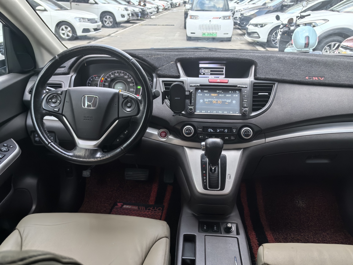 2013年12月本田 CR-V  2012款 2.4L 四驅(qū)豪華版