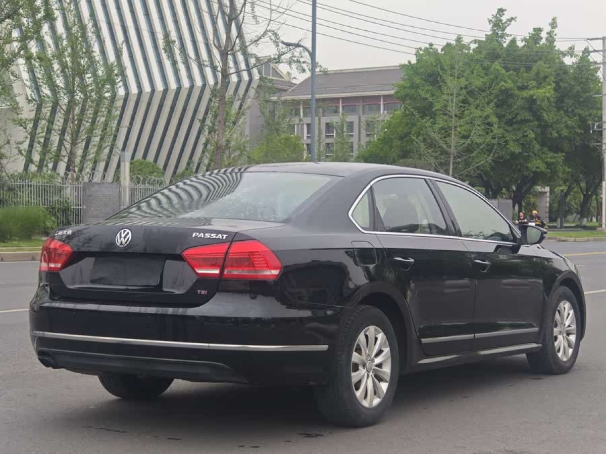大眾 帕薩特  2011款 1.8TSI 自動(dòng)尊榮版圖片