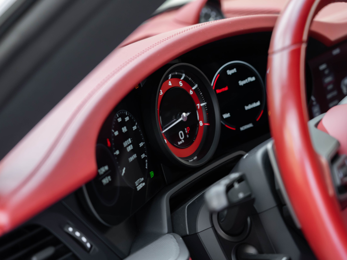 2020年6月保时捷 911  2020款 Carrera 3.0T