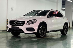 奔驰GLA 奔驰 GLA 220 4MATIC 运动型