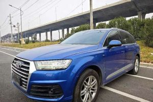 奥迪Q7 奥迪 40 TFSI S line运动型