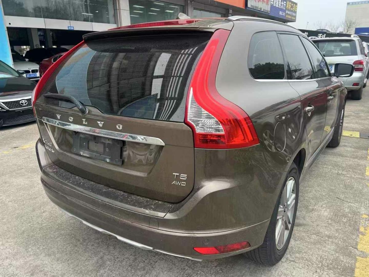 沃爾沃 XC60  2017款 2.0T T5 AWD 個性運(yùn)動版圖片