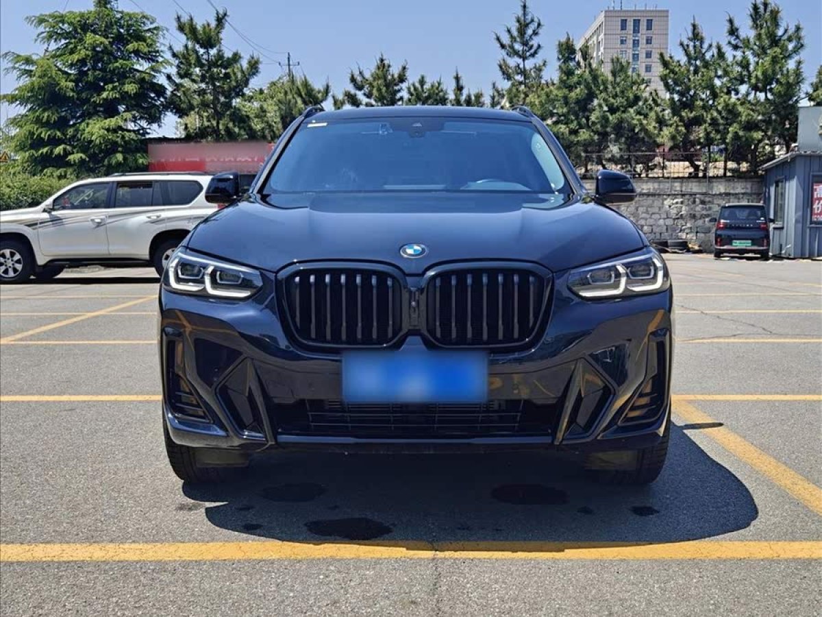 寶馬 寶馬X3  2023款 xDrive30i 領(lǐng)先型 M曜夜套裝圖片