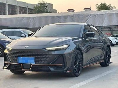 2022年12月 長(zhǎng)安 長(zhǎng)安UNI-V 1.5T 尊享型圖片