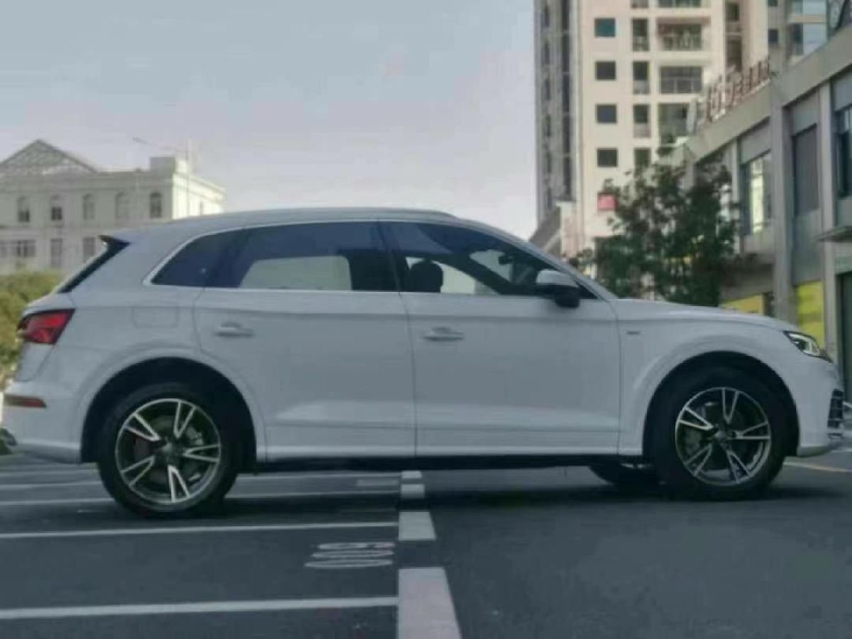 奧迪 奧迪Q3  2020款 35 TFSI 時尚動感型圖片