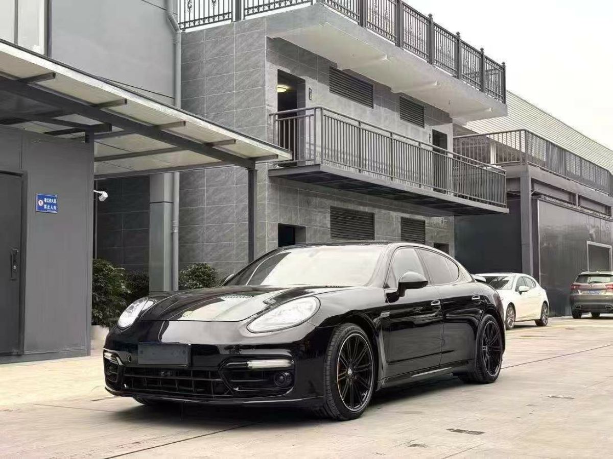 保時(shí)捷 Panamera  2015款 Panamera Exclusive Series 4.8T圖片