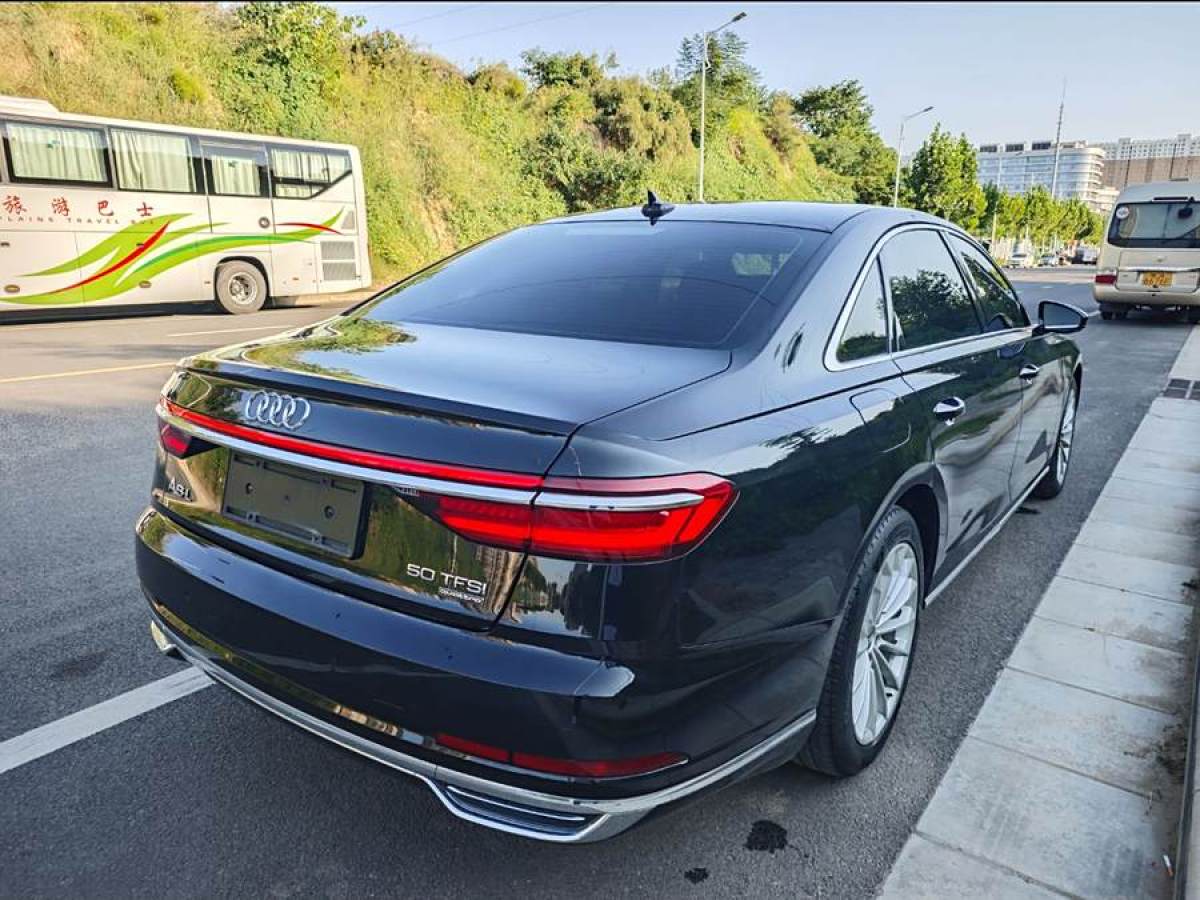 2021年5月奧迪 奧迪A8  2022款 A8L 50 TFSI quattro 舒適型典藏版