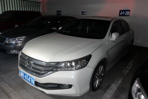 雅阁 本田 2.4L EXN 豪华导航版