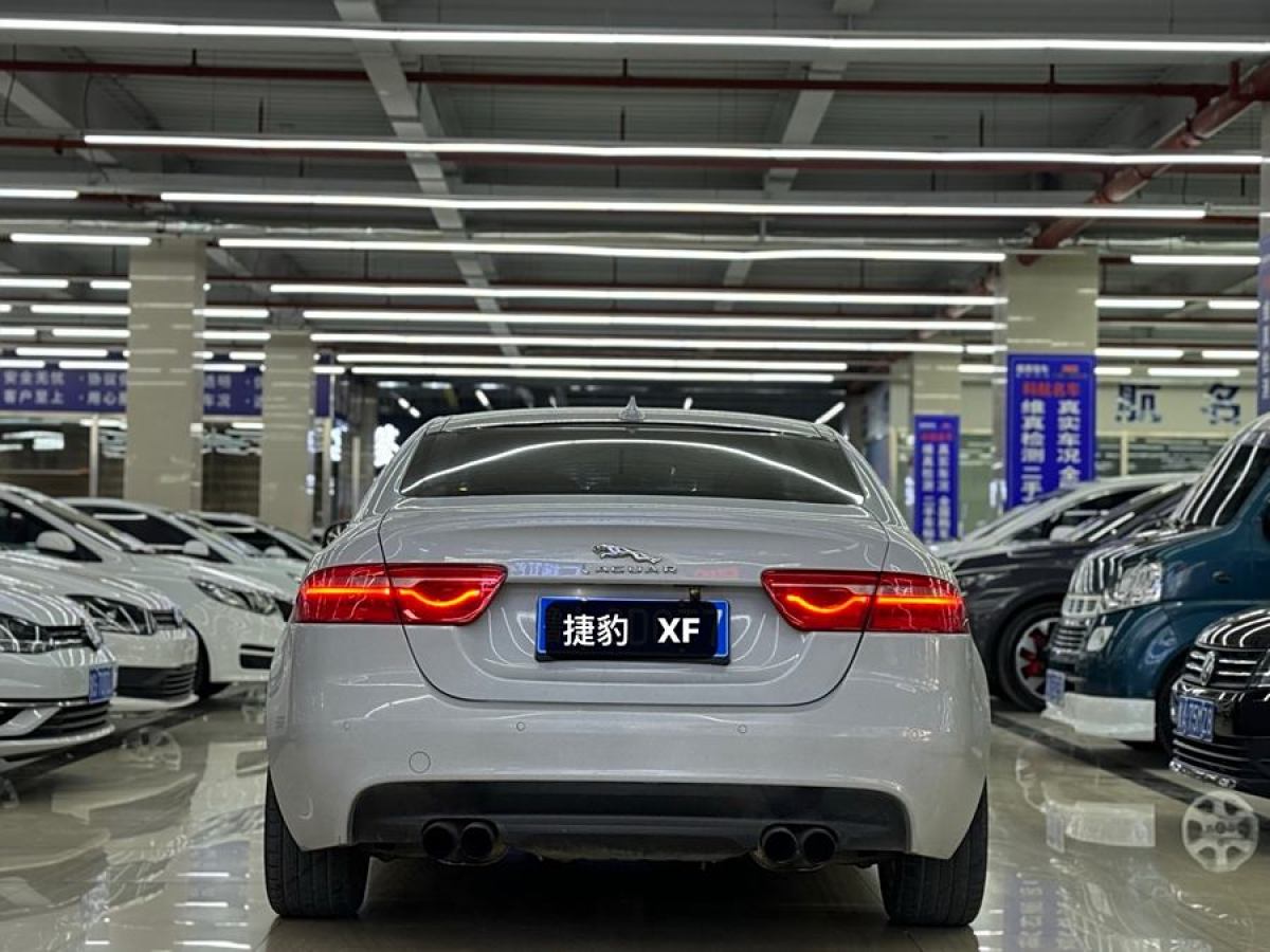 捷豹 XE  2015款 2.0T 200PS R-Sport圖片