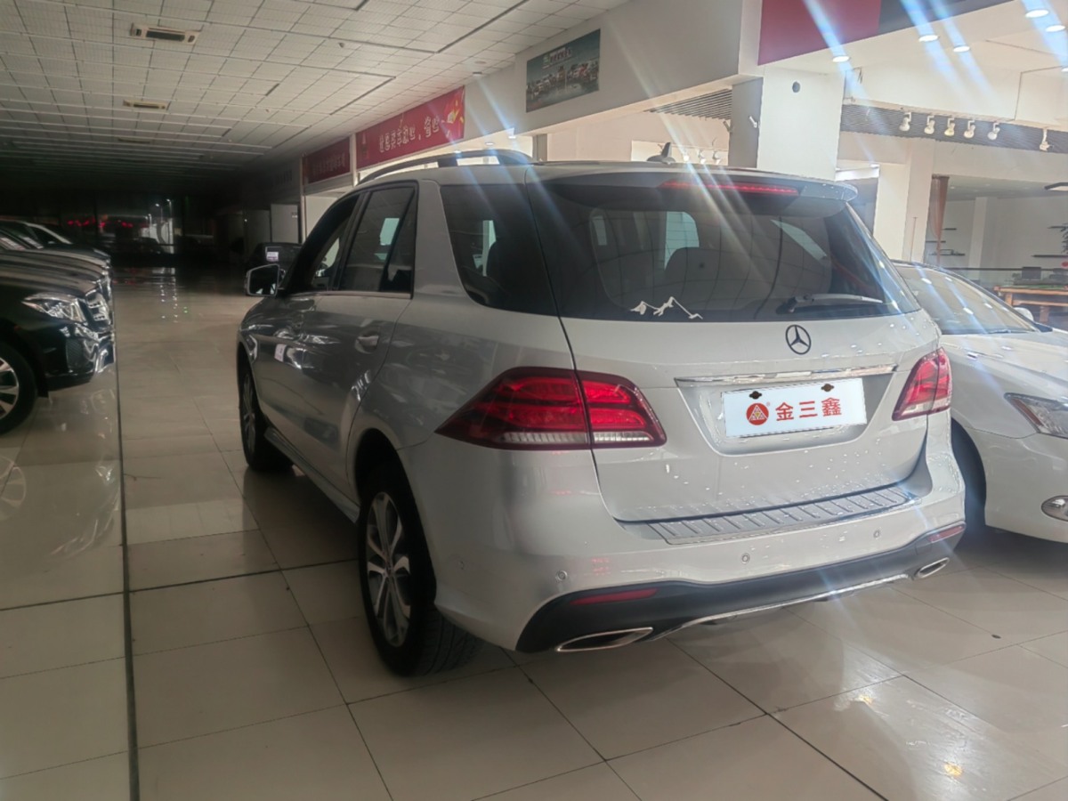 奔馳 奔馳GLE  2016款 GLE 320 4MATIC 動(dòng)感型圖片