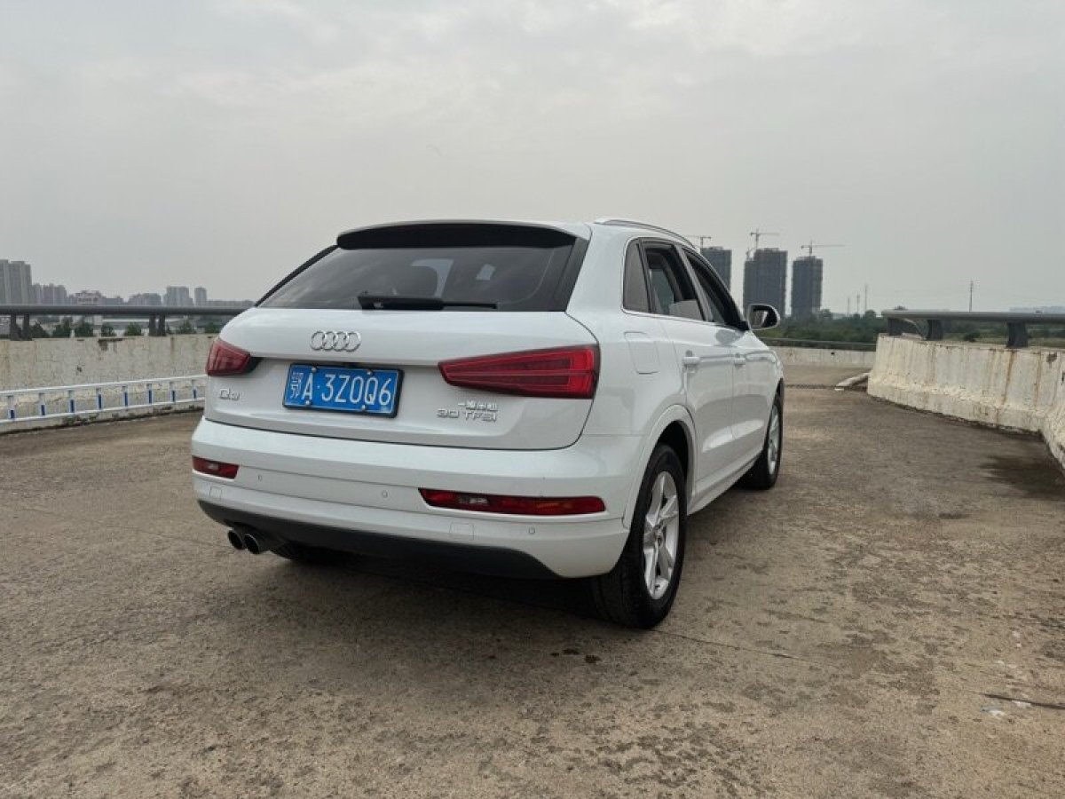 奧迪 奧迪Q3  2016款 30 TFSI 時(shí)尚型圖片