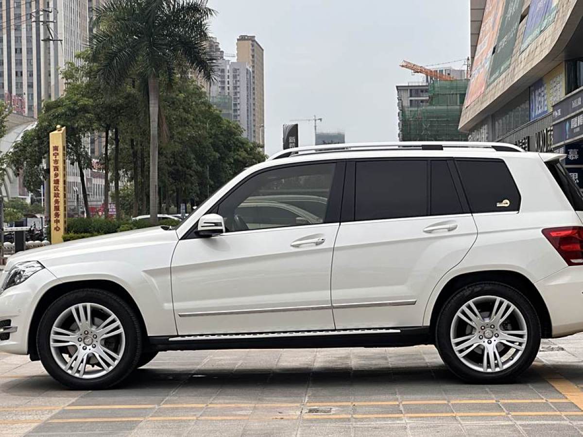 2015年5月奔馳 奔馳GLK級  2014款 GLK 200 標(biāo)準(zhǔn)型