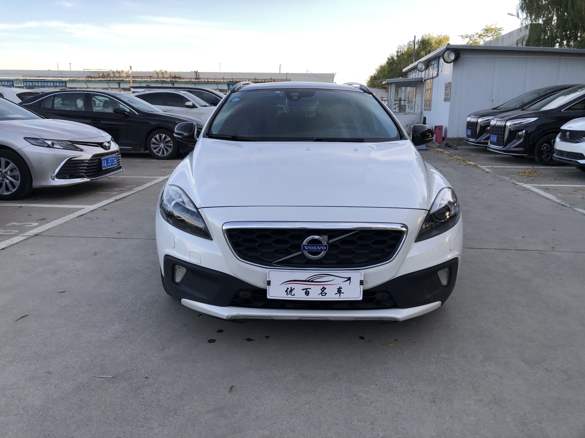 沃爾沃 V40  2014款 Cross Country T5 AWD 智雅版圖片