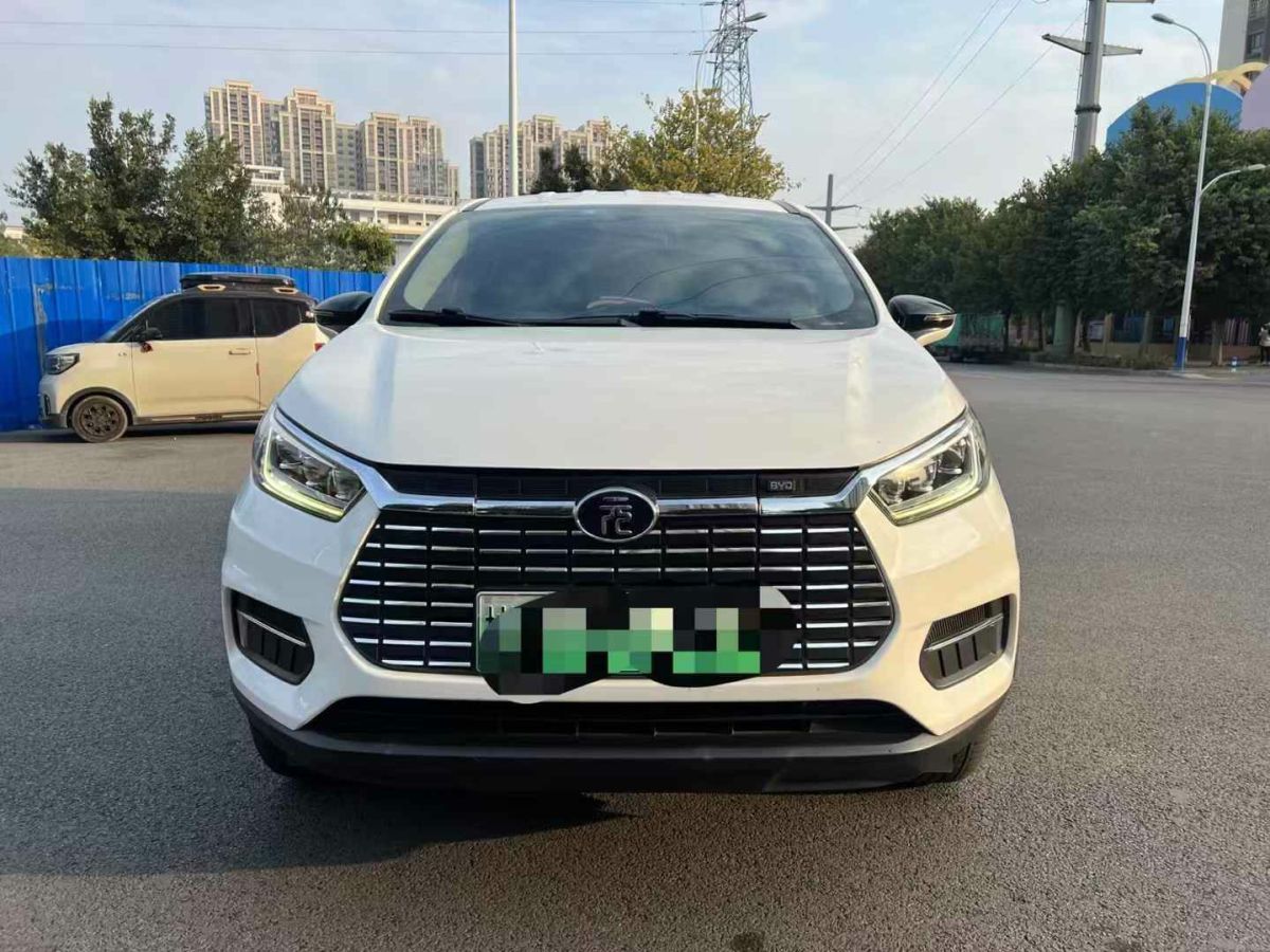 比亞迪 元新能源  2019款 EV535 智聯(lián)領(lǐng)創(chuàng)型圖片