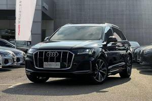 奥迪Q7 奥迪 55 TFSI quattro S line运动型