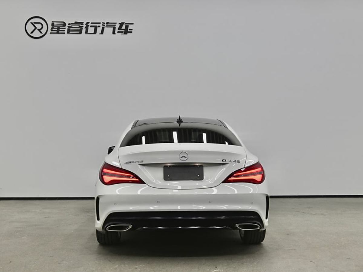 奔馳 奔馳CLA級(jí)  2017款 CLA 220 4MATIC 極地限量版圖片