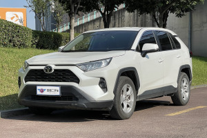 RAV4 丰田 荣放 2.0L CVT两驱都市版