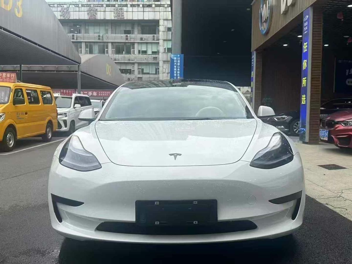 特斯拉 Model S  2023款 三電機(jī)全輪驅(qū)動 Plaid版圖片