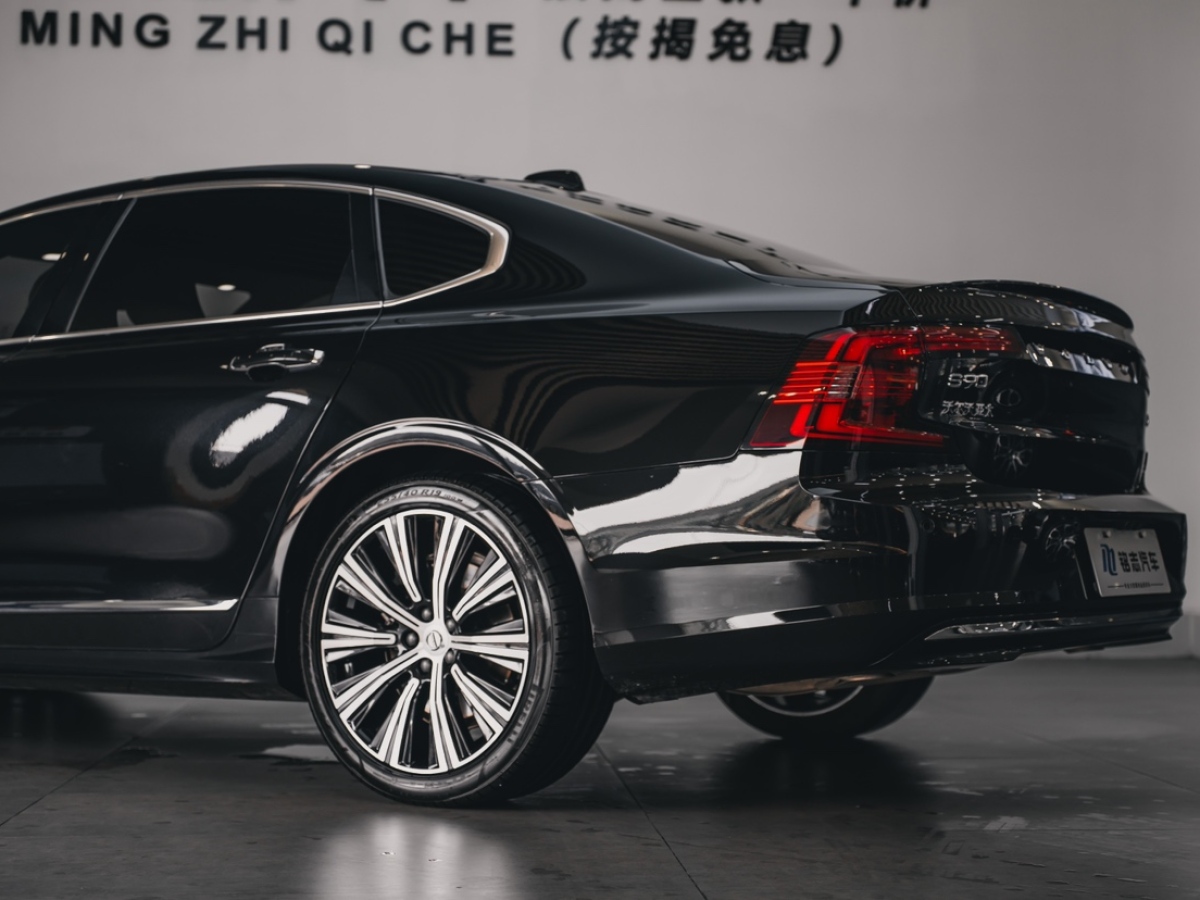 沃爾沃 S90  2023款 B5 智遠(yuǎn)豪華版圖片