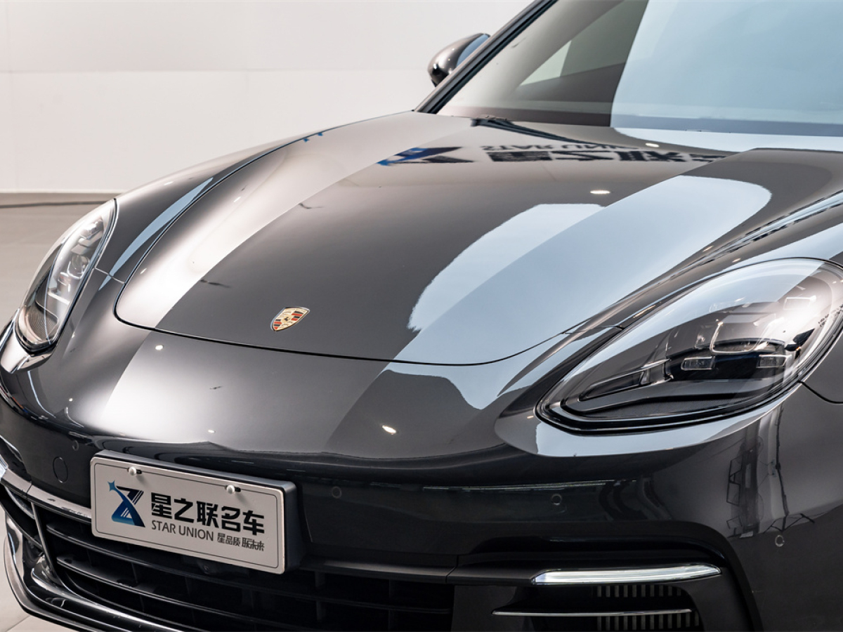 保時(shí)捷 Panamera  2019款 Panamera 4 行政加長(zhǎng)版 2.9T圖片