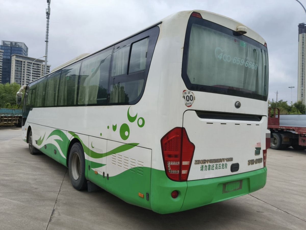 新款48座非營(yíng)運(yùn)宇通新能源ZK6115車型圖片