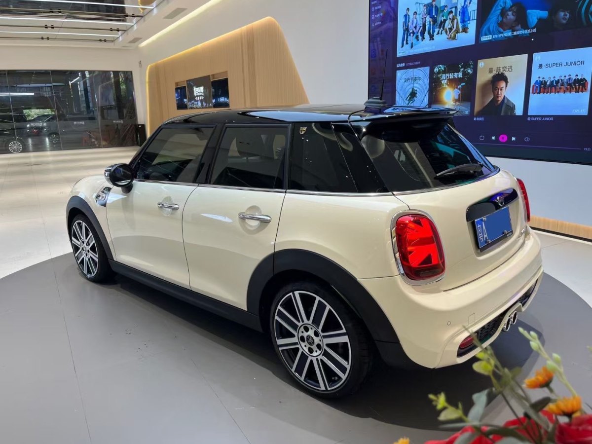 MINI CLUBMAN  2019款 2.0T COOPER S圖片