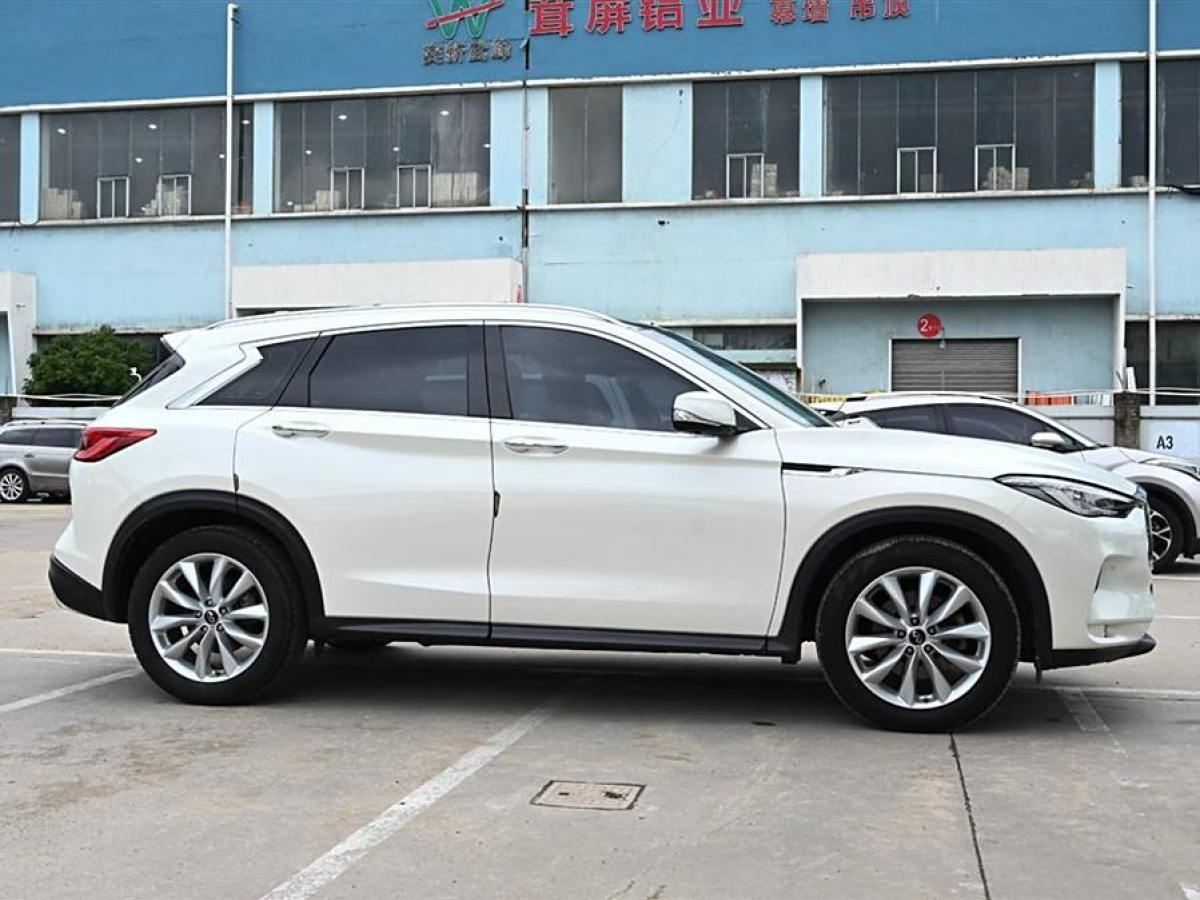 英菲尼迪 QX50  2018款 2.0T 四驅(qū)菁英版圖片