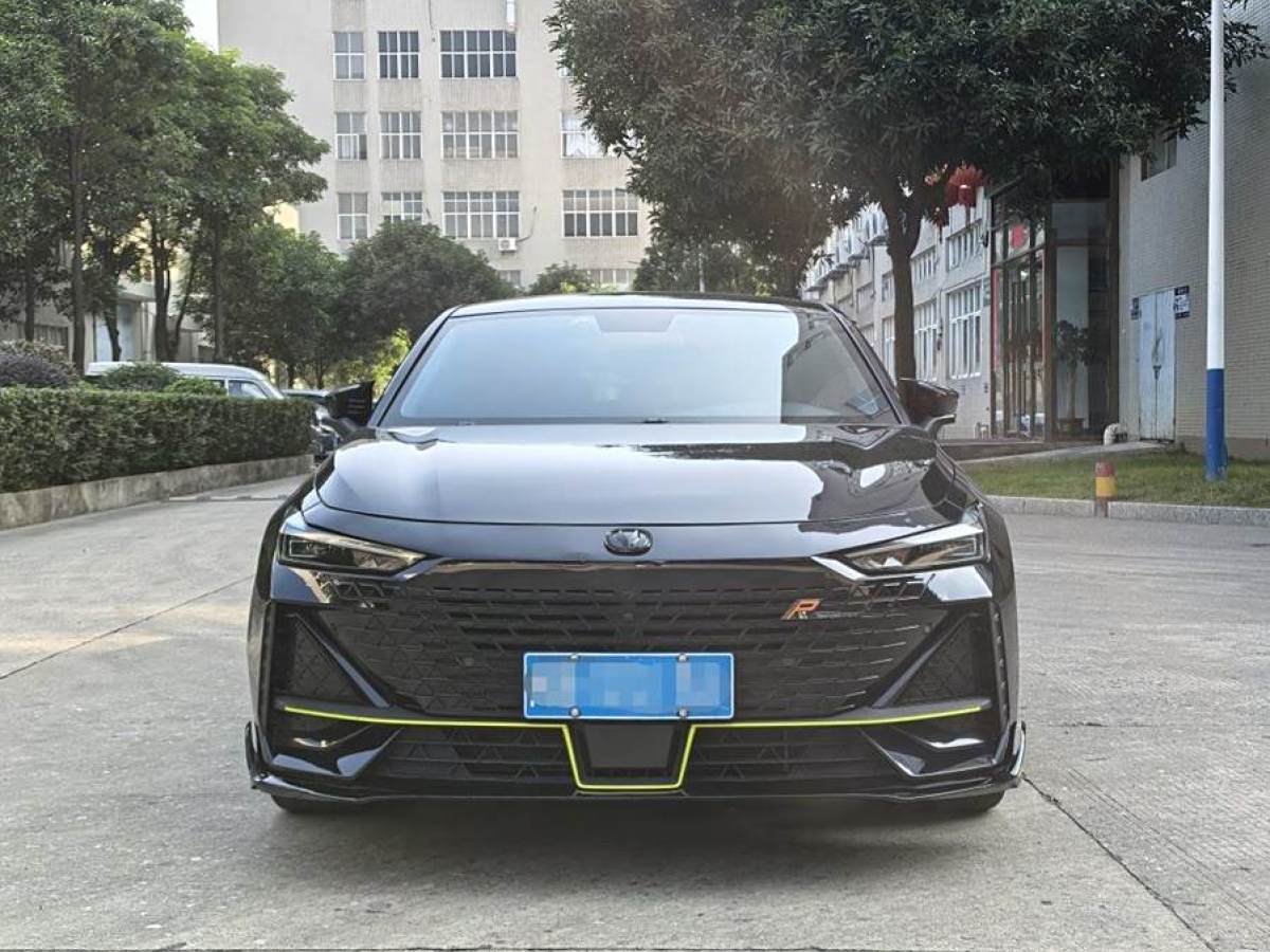 長(zhǎng)安 長(zhǎng)安UNI-V  2022款 1.5T 尊貴型圖片