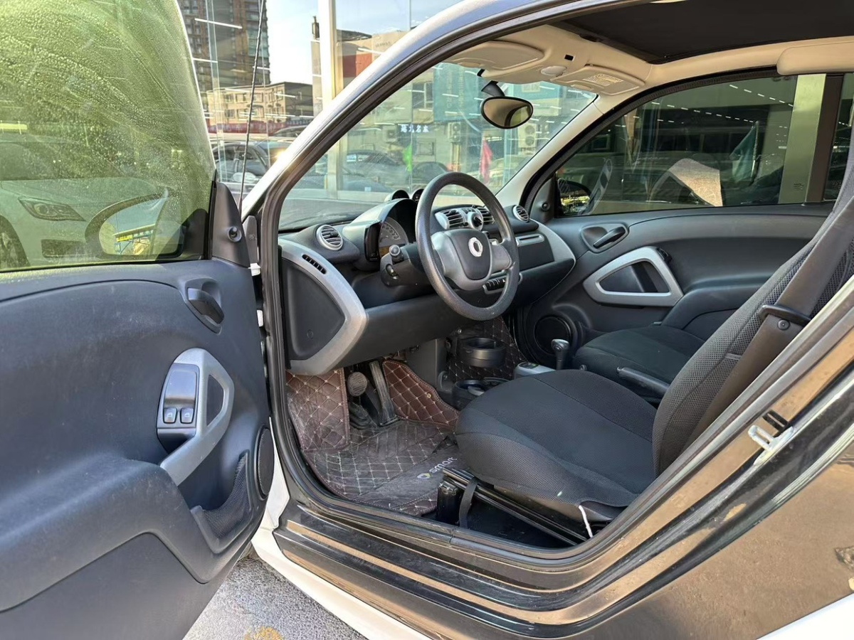 smart fortwo  2013款 1.0 MHD 硬頂冰炫特別版圖片