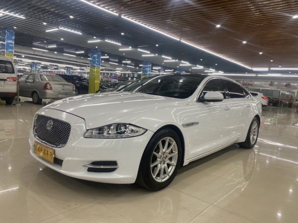 捷豹 XJ  2011款 XJL 3.0 全景商务版