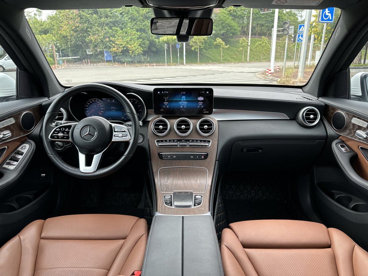 2020年3月奔馳 奔馳GLC  2020款 GLC 300 L 4MATIC 動(dòng)感型