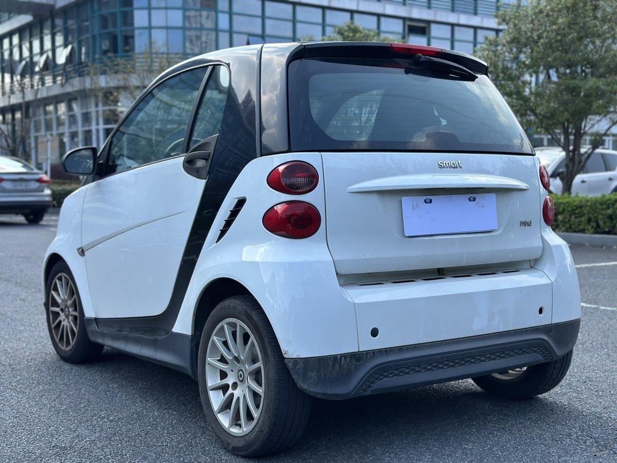 2012年7月smart fortwo  2012款 1.0 MHD 硬頂舒適版