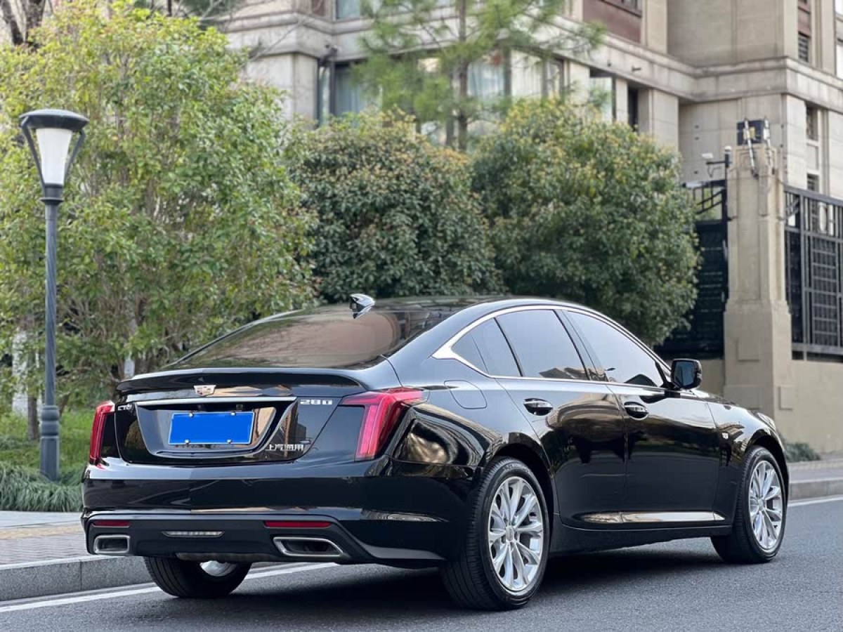 凱迪拉克 CT5  2023款 28T 豪華型（標(biāo)準(zhǔn)版）圖片
