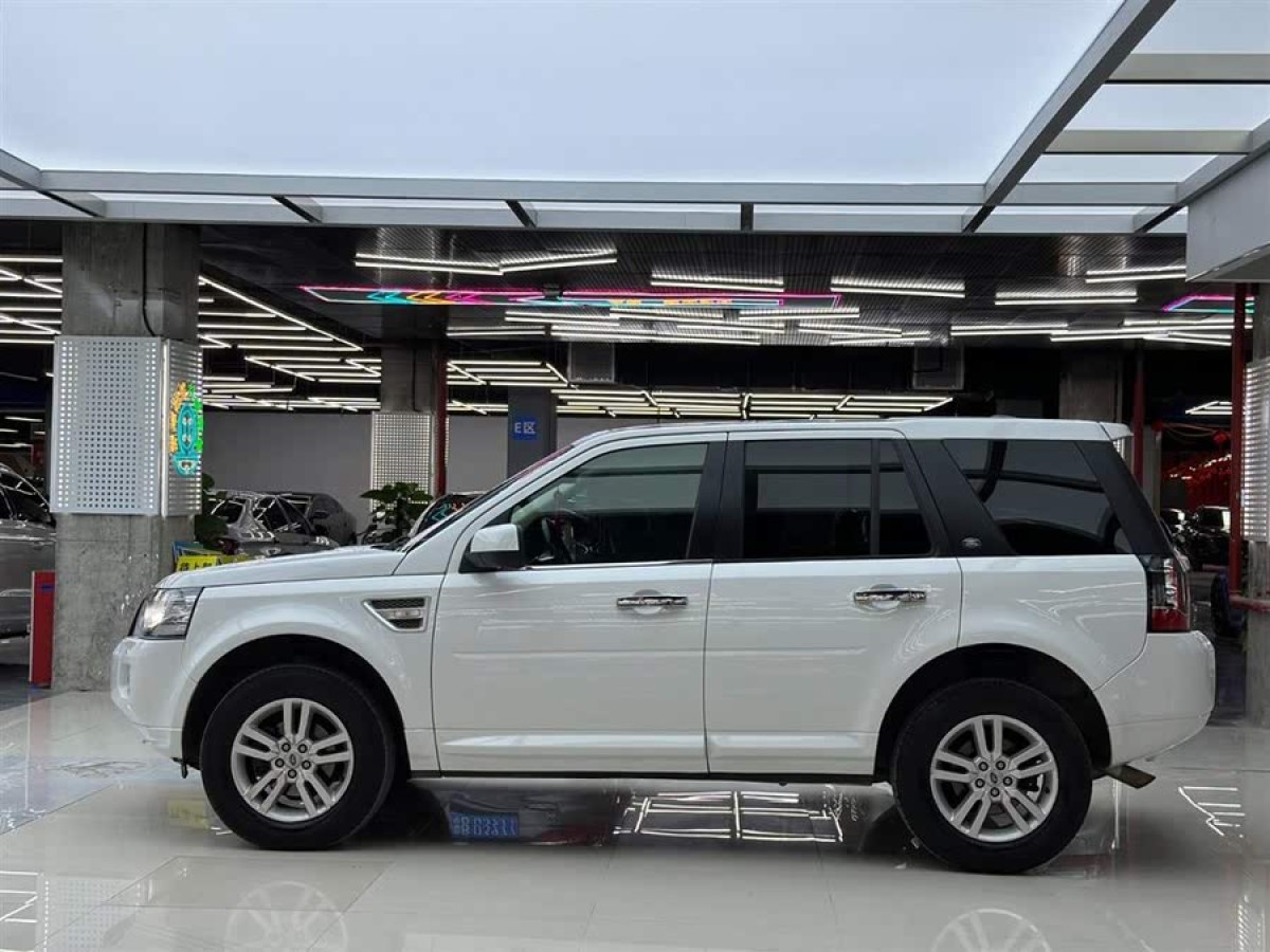 路虎 神行者2  2013款 2.2T SD4 SE柴油版圖片