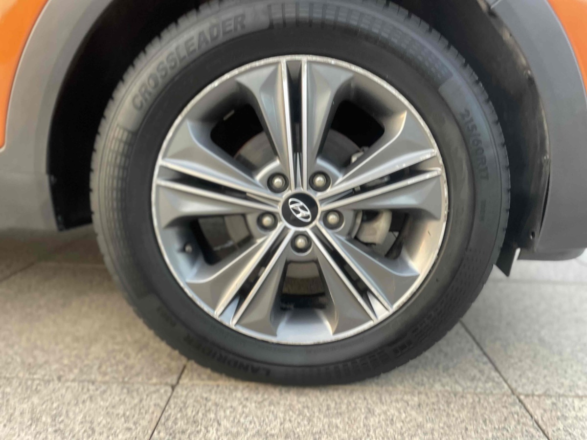 2016年2月現(xiàn)代 ix25  2015款 1.6L 自動兩驅智能型GLS