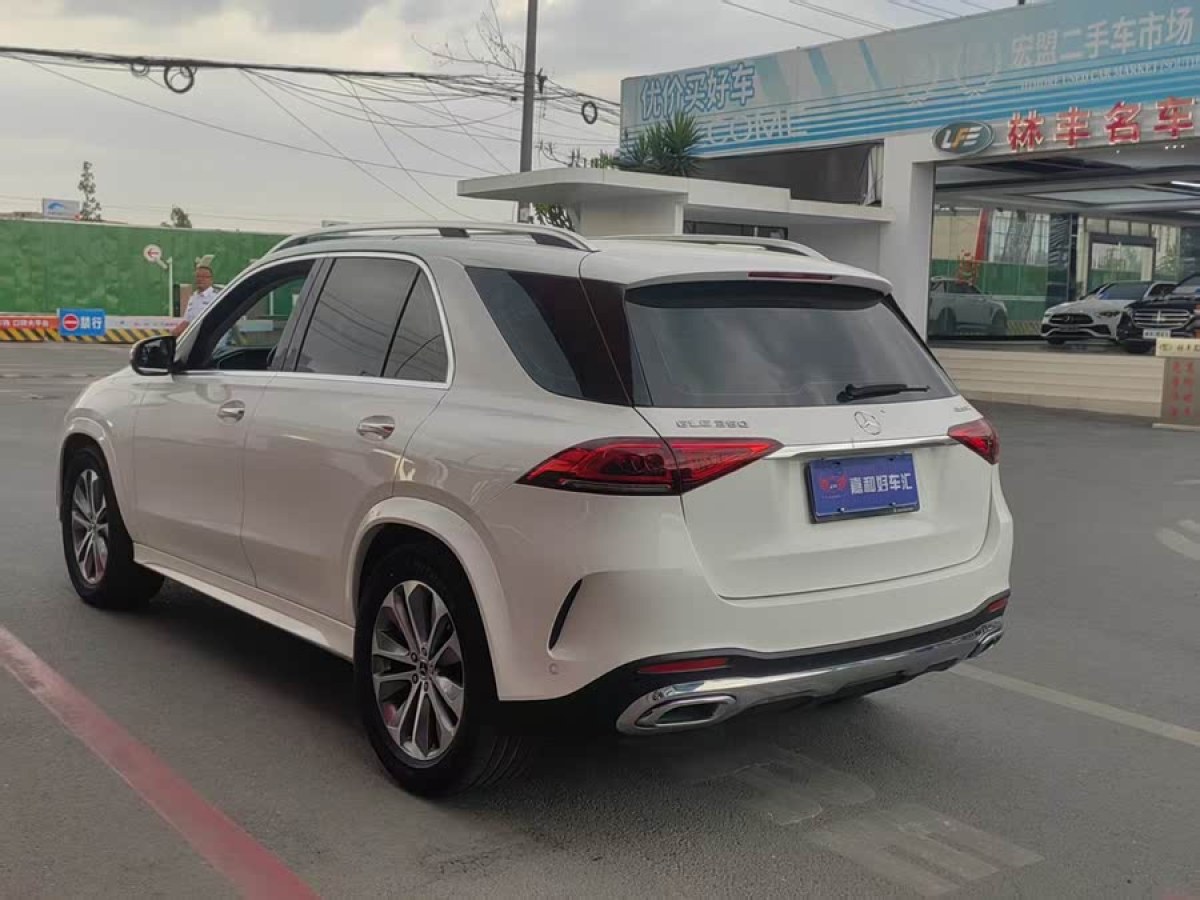 奔馳 奔馳GLE  2024款 改款 GLE 350 4MATIC 時(shí)尚型圖片