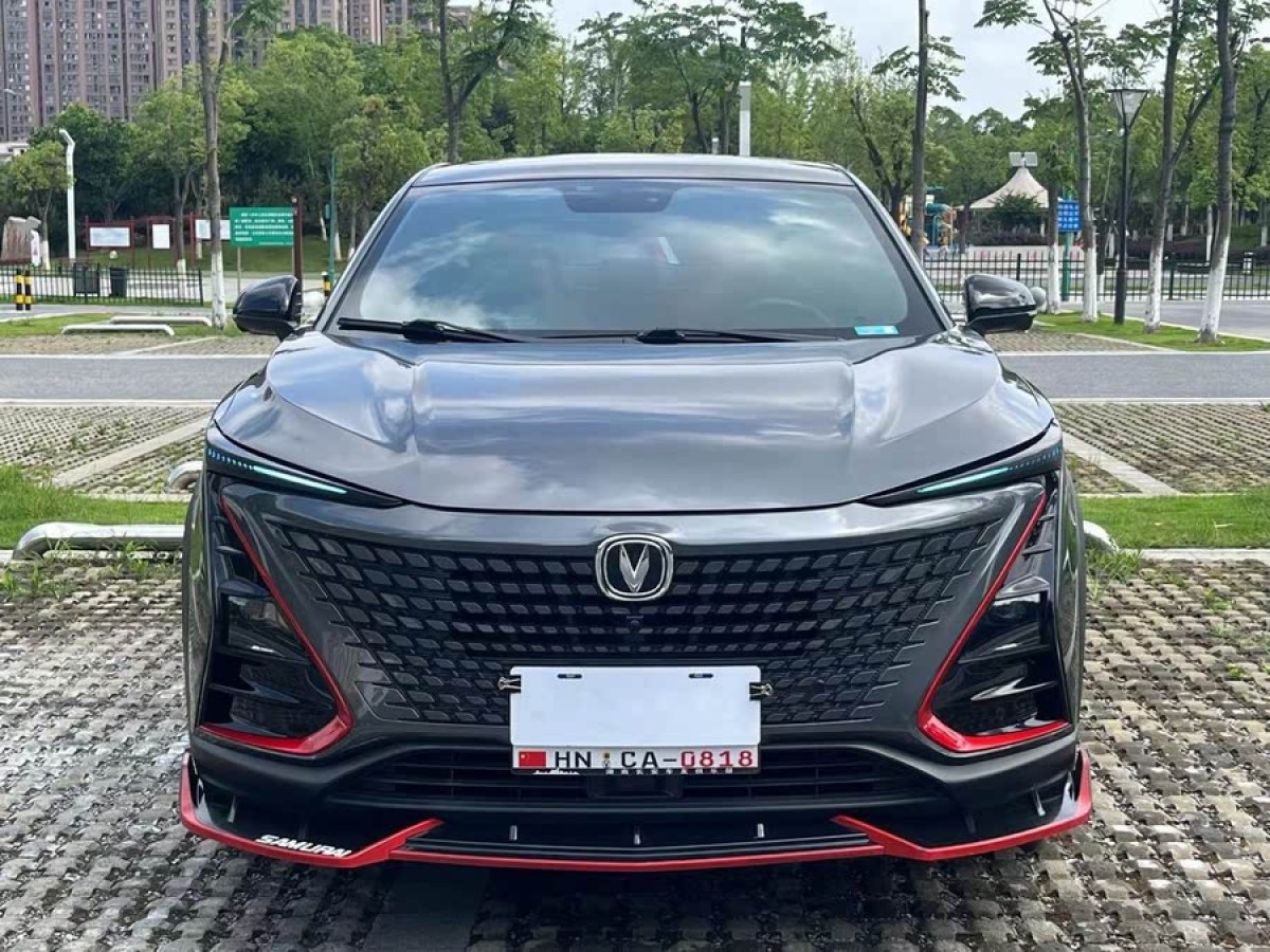 長(zhǎng)安 UNI-T  2020款 1.5T 尊貴型圖片