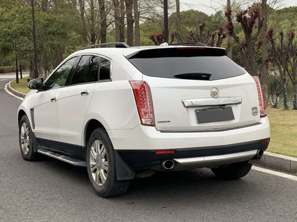 凱迪拉克 SRX  2013款 3.0L 豪華型圖片