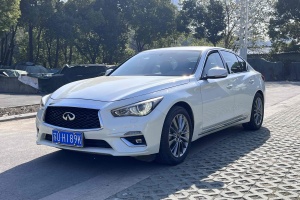 Q50L 英菲尼迪  2.0T 逸享版 国VI