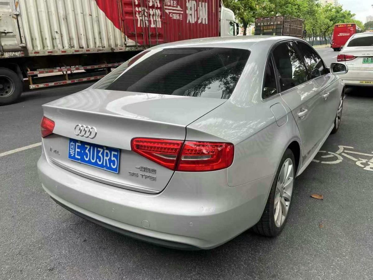 奧迪 奧迪A4L  2015款 A4L 1.8TFSI 30TFSI 舒適型圖片