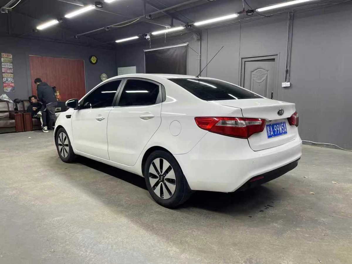 起亚 K2  2012款 三厢 1.6L AT Premium ECO纪念版图片