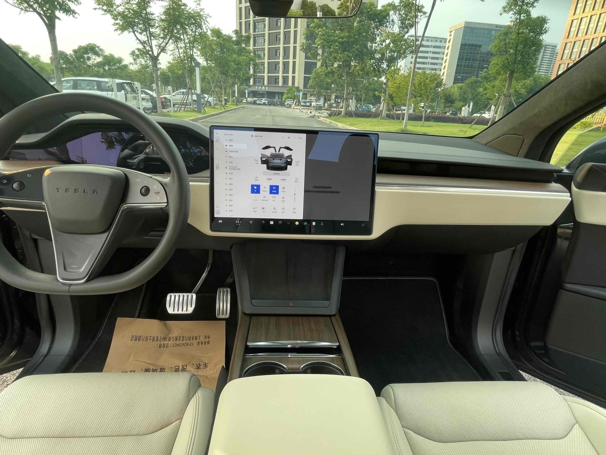 特斯拉 Model X  2023款 雙電機(jī)全輪驅(qū)動(dòng)版圖片