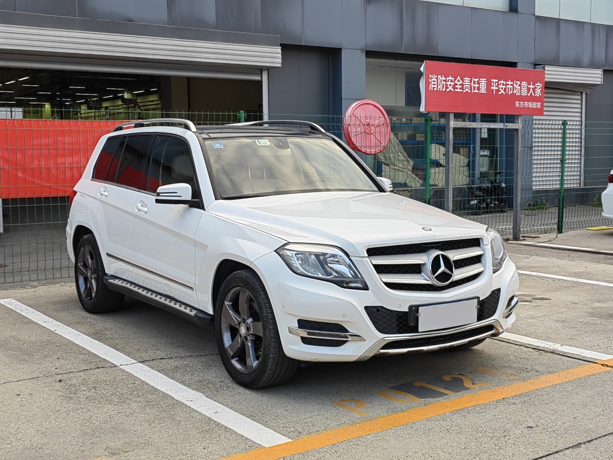 奔馳 奔馳GLK級(jí)  2013款 GLK 300 4MATIC 動(dòng)感天窗型圖片