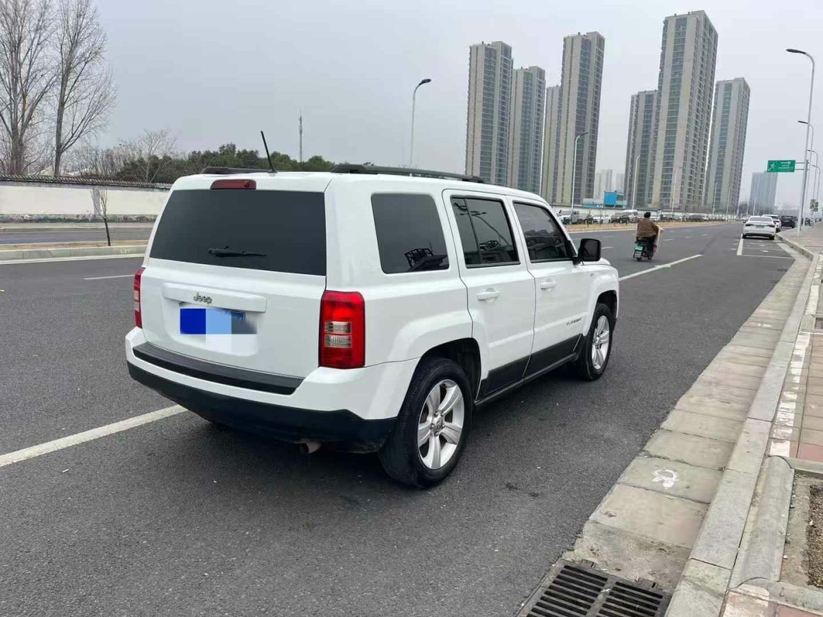 Jeep 自由俠  2016款 1.4T 自動動能版圖片