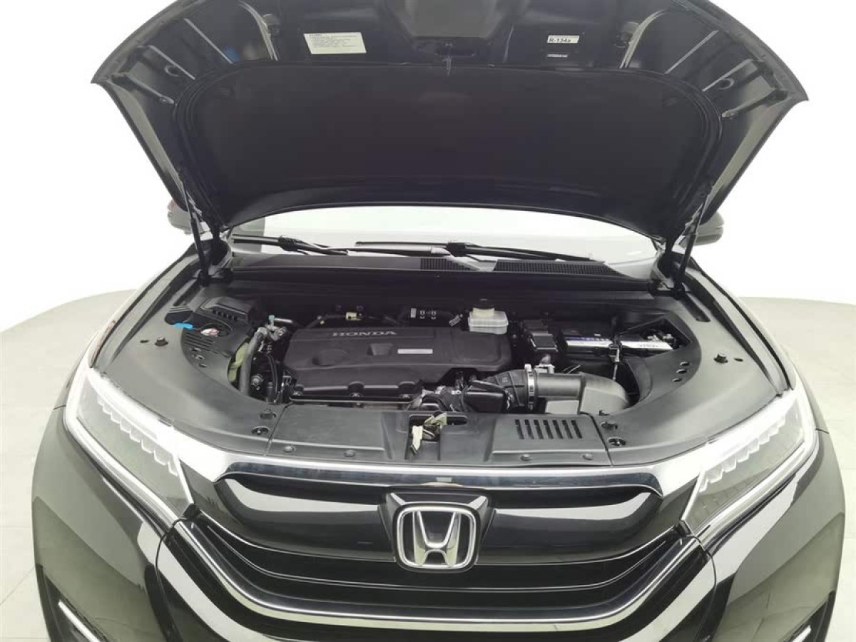 本田 UR-V  2017款 370TURBO 兩驅(qū)尊貴版圖片
