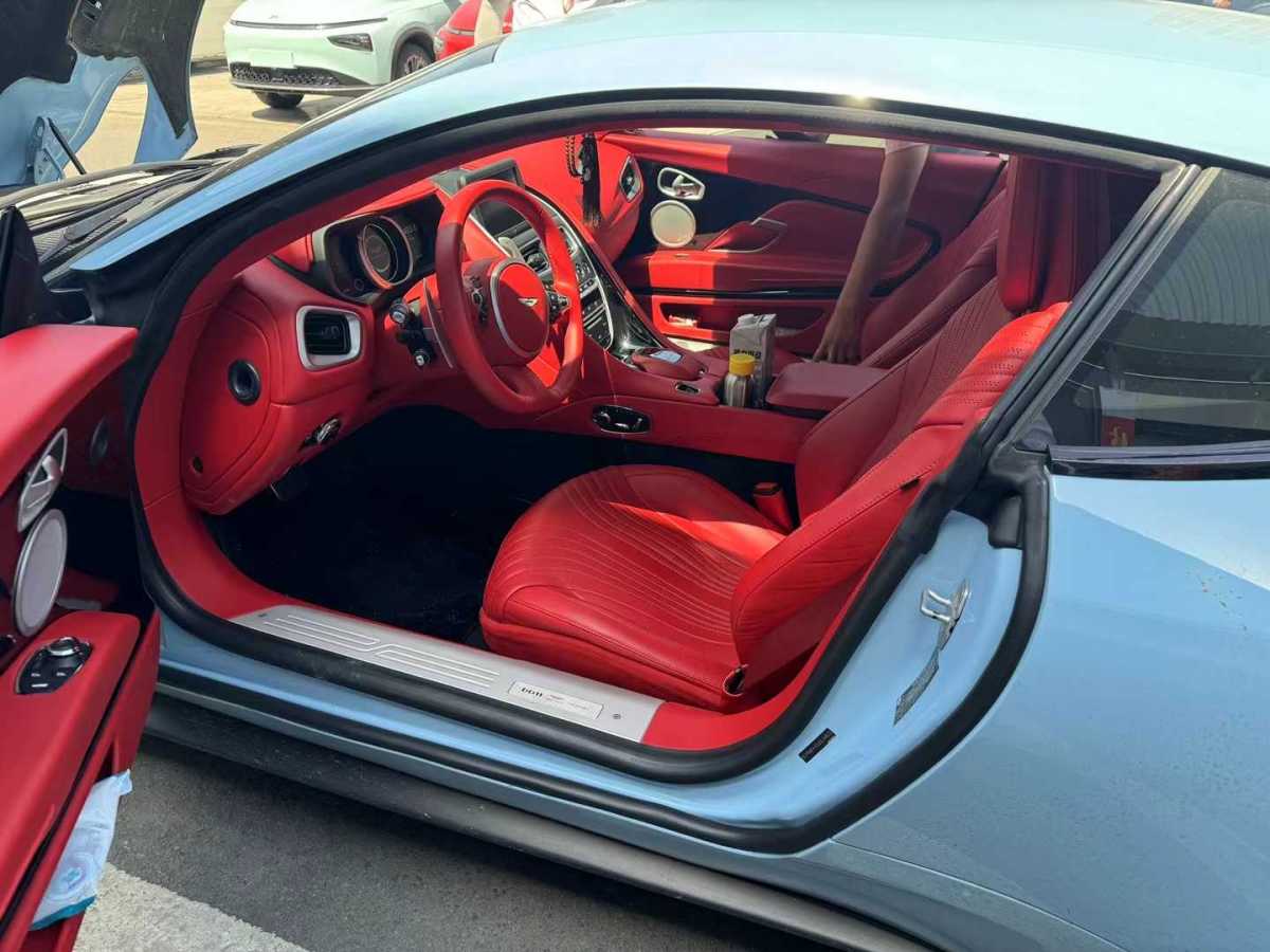 阿斯顿·马丁 阿斯顿・马丁DB11  2019款 5.2T V12 Coupe图片