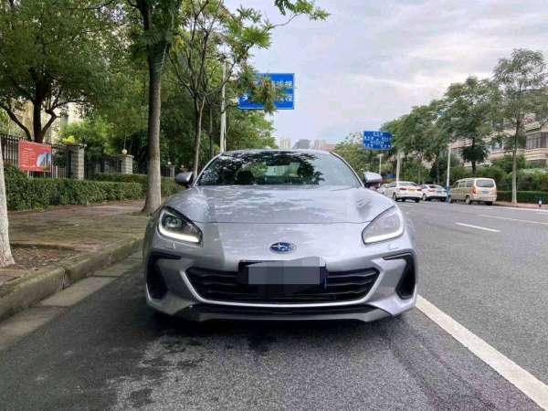 斯巴鲁 BRZ  2022款 2.4L 手动版