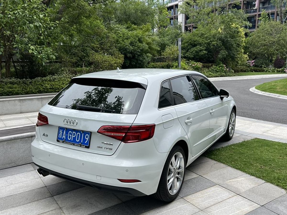 奧迪 奧迪A3  2018款 30周年年型 Sportback 35 TFSI 進取型圖片